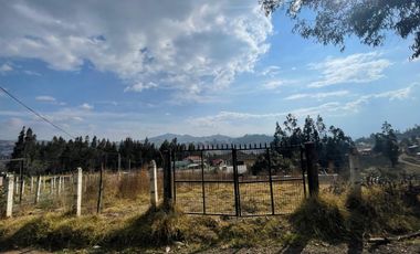 Venta de terreno con 570m2- Ubicado en Carapungo- Cuenca