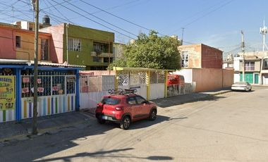 Casa en venta en Fuentes del Valle, Tultitlán, México. ASF*