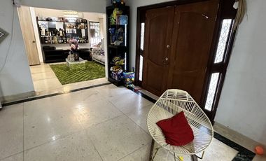 EN ARRIENDO HERMOSA CASA A DOS CUADRAS DEL CENTRO COMERCIAL BUENAVISTA