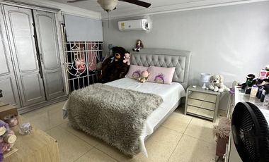 EN ARRIENDO HERMOSA CASA A DOS CUADRAS DEL CENTRO COMERCIAL BUENAVISTA