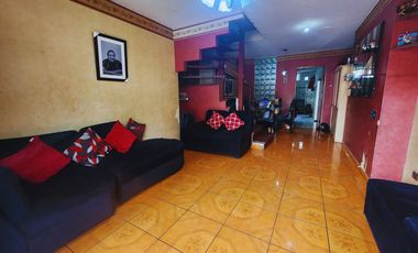 VENDO CASA DE 4 PISOS PUERTA DE HIERRO ATE