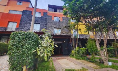 VENDO CASA DE 4 PISOS PUERTA DE HIERRO ATE