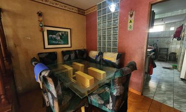 VENDO CASA DE 4 PISOS PUERTA DE HIERRO ATE