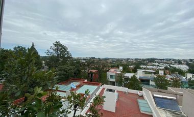 Casa en venta en coto Alpes en Vistas Altozano de 3 Niveles