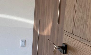 Casa en venta en coto Alpes en Vistas Altozano de 3 Niveles