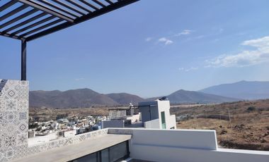 Casa en Venta Senderos Monte Verde en Esquina con Roof Top en Coto con Alberca