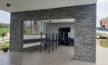 Casa en Venta Senderos Monte Verde en Esquina con Roof Top en Coto con Alberca