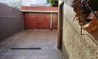 CASA EN VENTA EN CIUDAD DEL SOL, IDEAL REMODELAR U OFICINAS