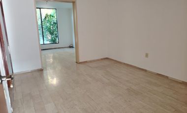 CASA EN VENTA EN CIUDAD DEL SOL, IDEAL REMODELAR U OFICINAS
