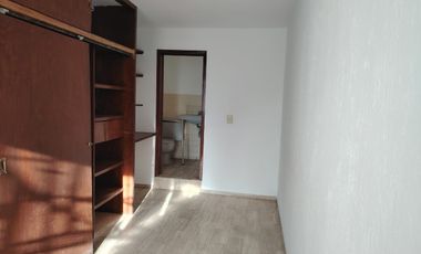 CASA EN VENTA EN CIUDAD DEL SOL, IDEAL REMODELAR U OFICINAS