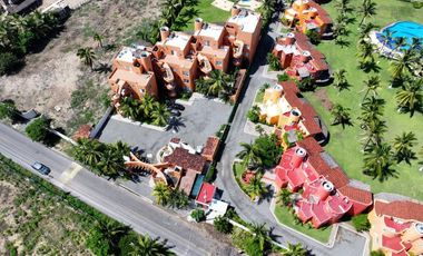 Venta de preciosa Villa en Playa Blanca, Zihuatanejo, Gro. Frente al mar. Complejo exclusivo de lujo