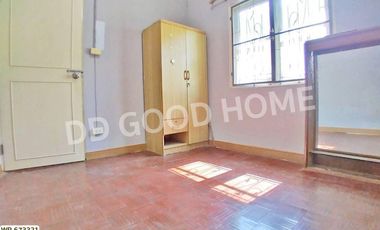 Townhouse, Pruksa Village, 20 Soi Sema Fa Khram - Lam Luk Ka Khlong 2