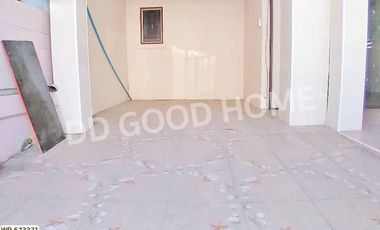Townhouse, Pruksa Village, 20 Soi Sema Fa Khram - Lam Luk Ka Khlong 2