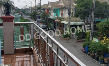 Townhouse, Pruksa Village, 20 Soi Sema Fa Khram - Lam Luk Ka Khlong 2