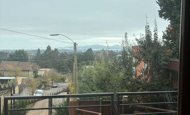 Casa 4 dorm, 236 m2 construidos , sitio 411 m2,  2 grandes salas multiuso con acceso independiente. Andalué, San Pedro de la Paz. Region del Bio Bio