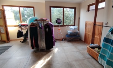 Casa 4 dorm, 236 m2 construidos , sitio 411 m2,  2 grandes salas multiuso con acceso independiente. Andalué, San Pedro de la Paz. Region del Bio Bio