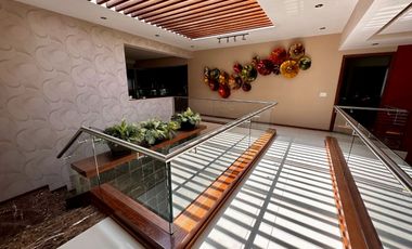 CASA DE LUJO EN VENTA, FRACC EL MANANTIAL