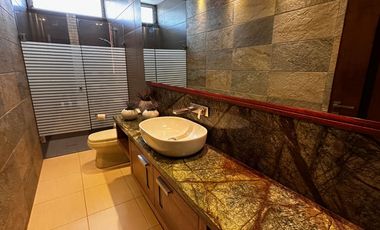 CASA DE LUJO EN VENTA, FRACC EL MANANTIAL