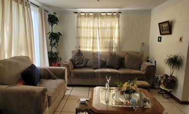 A Pasos De Estación Metro Elisa Correa