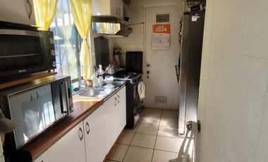 A Pasos De Estación Metro Elisa Correa