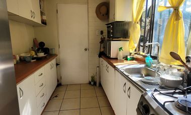 A Pasos De Estación Metro Elisa Correa