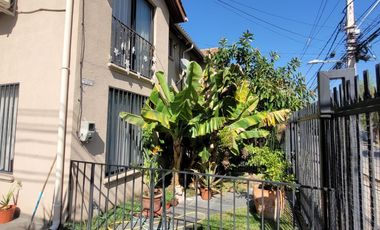 A Pasos De Estación Metro Elisa Correa