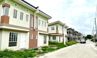 Half Duplex PreSelling House in Calamba, Laguna