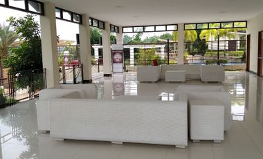 Half Duplex PreSelling House in Calamba, Laguna