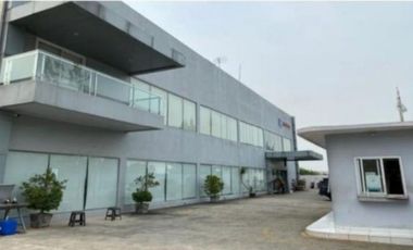 Di Jual Pabrik warehouse include Office Furniture di Delta Silicon 8, Bebas Banjir, Kondisi bagus dan Strategis