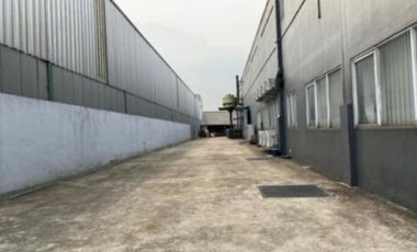 Di Jual Pabrik warehouse include Office Furniture di Delta Silicon 8, Bebas Banjir, Kondisi bagus dan Strategis