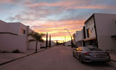 CASA EN VENTA EN RESIDENCIAL BOSQUE SERENO AGUASCALIENTES PONIENTE