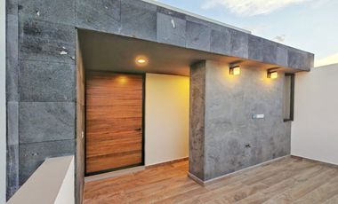 VENTA DE CASA, EN EL EXCLUSIVO FRACCIONAMIENTO SANTA BARBARA, SÚPER CÉNTRICA