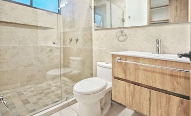 VENTA DE CASA, EN EL EXCLUSIVO FRACCIONAMIENTO SANTA BARBARA, SÚPER CÉNTRICA