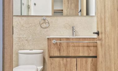 VENTA DE CASA, EN EL EXCLUSIVO FRACCIONAMIENTO SANTA BARBARA, SÚPER CÉNTRICA