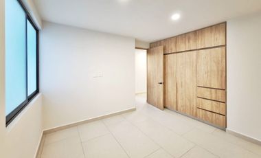 VENTA DE CASA, EN EL EXCLUSIVO FRACCIONAMIENTO SANTA BARBARA, SÚPER CÉNTRICA