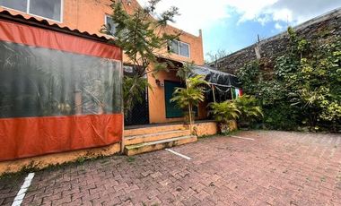 VENTA DE CASA CON 3 LOCALES EN LOMAS DE TZOMPANTLE CUERNAVACA CAS_4971 CUE/DL