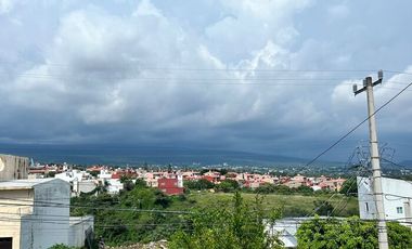 VENTA DE CASA CON 3 LOCALES EN LOMAS DE TZOMPANTLE CUERNAVACA CAS_4971 CUE/DL