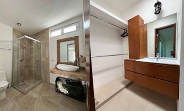 Casa con jardín y alberca privada, en venta, Playacar Fase II, Playa del Carmen.