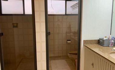 VENTA BONITA CASA 4 RECAMARAS Y JARDIN EN BOSQUES DE LAS LOMAS
