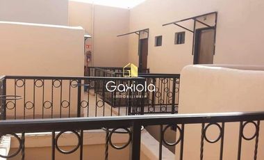 Se VENDE Edificio actualmente funcionando como hotel, es ideal para departamentos, ubicado cerca de la escuela de Veterinaria