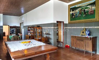 Leon Propiedades vende Gran casa en parcela de 20 ha. en Sector Cuyuncavi, Curacaví.