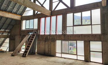 Leon Propiedades vende Gran casa en parcela de 20 ha. en Sector Cuyuncavi, Curacaví.