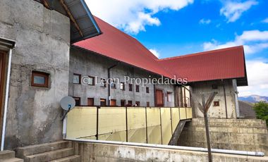 Leon Propiedades vende Gran casa en parcela de 20 ha. en Sector Cuyuncavi, Curacaví.