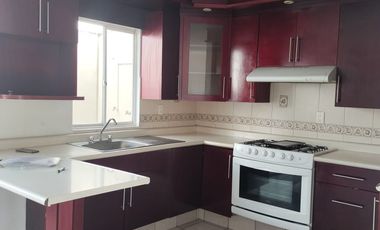 Casa en RENTA Urbi, Cuautitlán Izcalli, Estado de México 3R, 1.5B, 2E, 120 M2