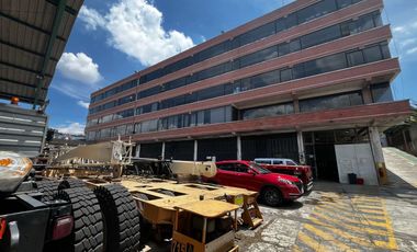 EDIFICIO Y GALPONES COMERCIALES DE VENTA / ARRIENDO EN LA KENNEDY QUITO NORTE!!