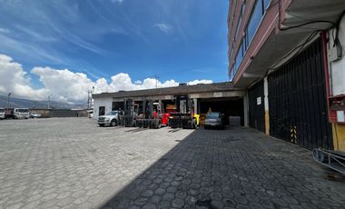 EDIFICIO Y GALPONES COMERCIALES DE VENTA / ARRIENDO EN LA KENNEDY QUITO NORTE!!