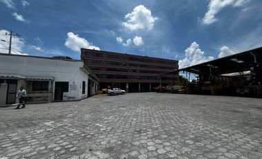 EDIFICIO Y GALPONES COMERCIALES DE VENTA / ARRIENDO EN LA KENNEDY QUITO NORTE!!