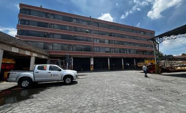 EDIFICIO Y GALPONES COMERCIALES DE VENTA / ARRIENDO EN LA KENNEDY QUITO NORTE!!