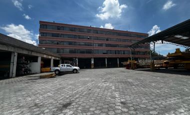 EDIFICIO Y GALPONES COMERCIALES DE VENTA / ARRIENDO EN LA KENNEDY QUITO NORTE!!