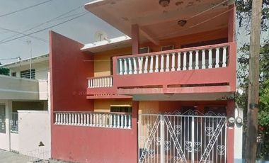 Casa en Remante Bancario.  **Fantástica oportunidad que no puede dejar pasar**